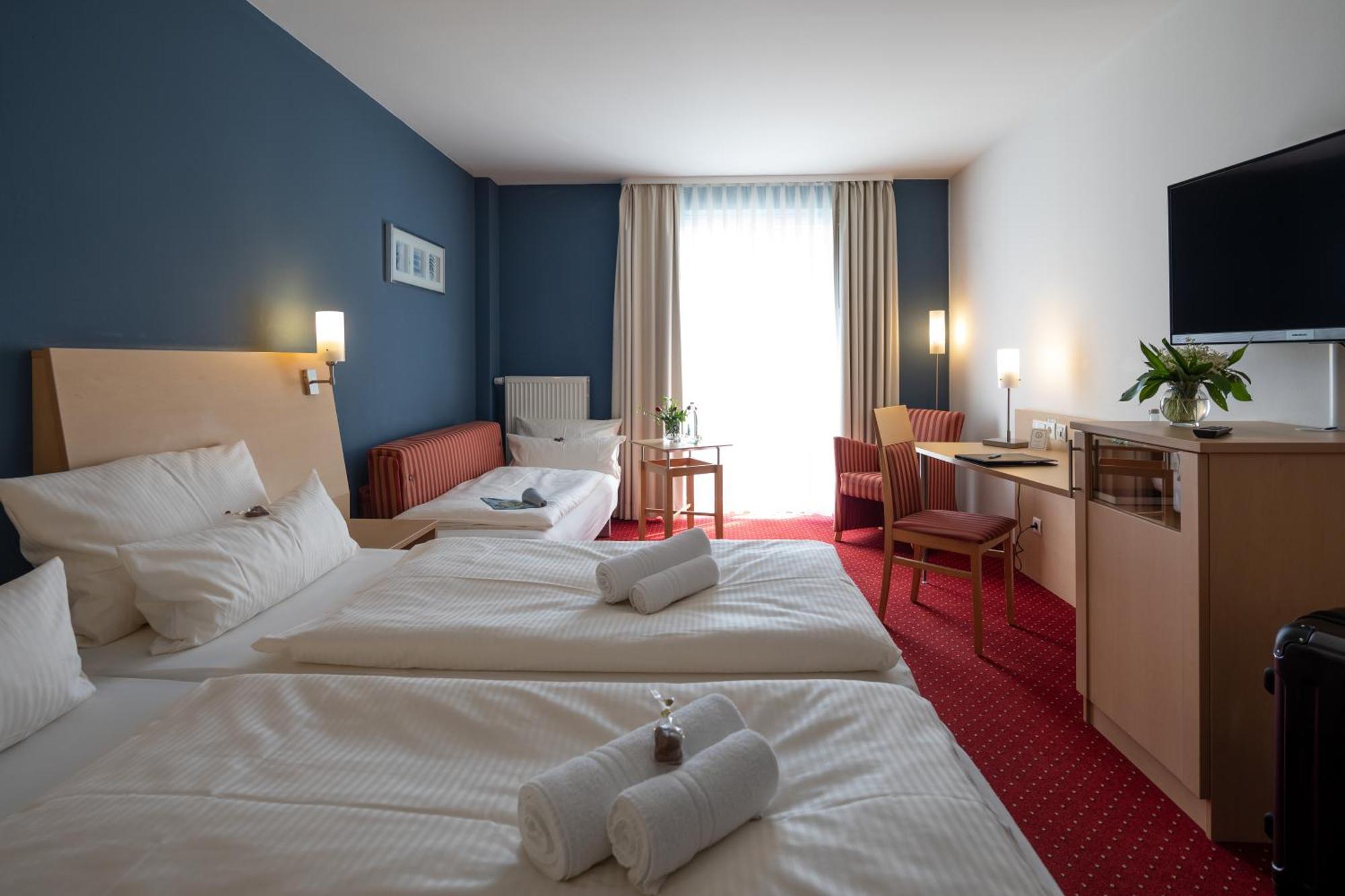 Hotel Mainpromenade ***S Karlstadt Kültér fotó