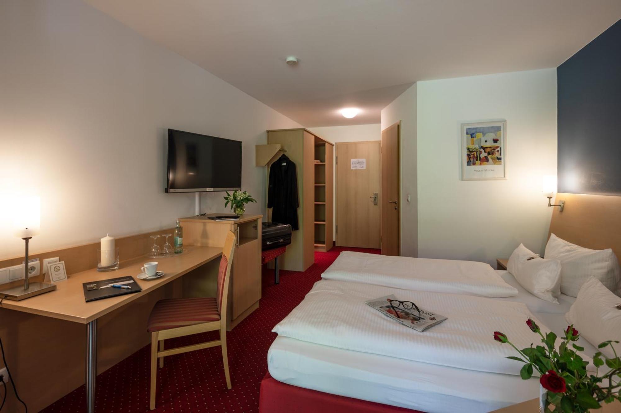 Hotel Mainpromenade ***S Karlstadt Kültér fotó