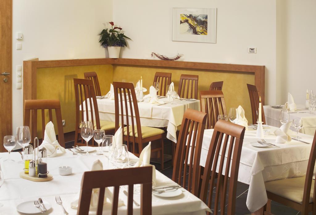 Hotel Mainpromenade ***S Karlstadt Kültér fotó